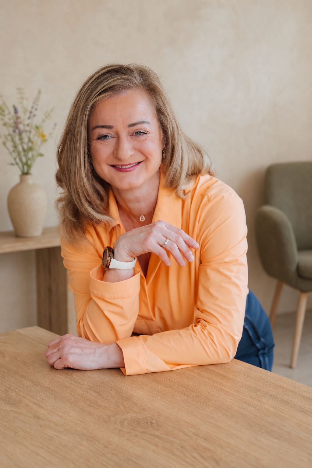 Monique Michels in einem warmen persönlichen Gesprächsrahmen